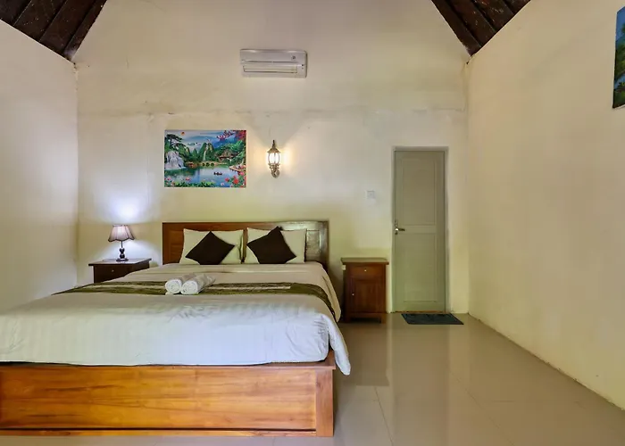 Kubu Artha Nusa Penida 2*